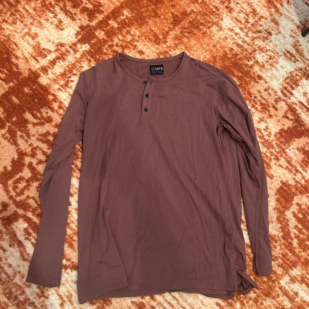 Cuts long sleeve Henley